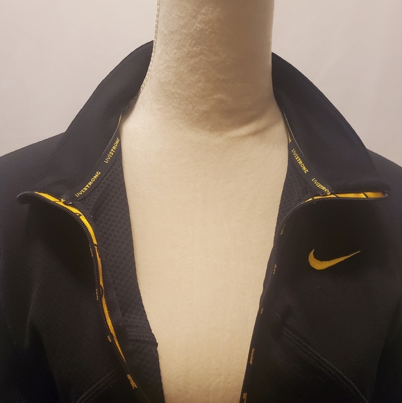 Nike Sweater - Picture 6 of 8